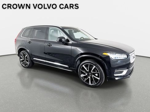 Used 2024 Volvo XC90 B6 Plus w/ Protection Package image 4