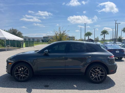 Used 2024 Porsche Macan AWD/4WD image 27