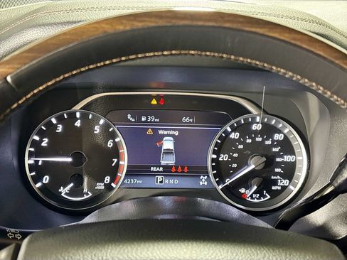 Used 2021 Nissan Titan Platinum Reserve w/ Moonroof Package AWD/4WD image 14