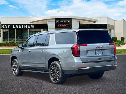 Used 2026 GMC Yukon XL Elevation AWD/4WD image 3