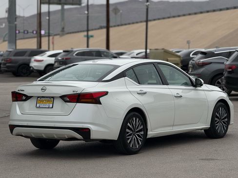 Used 2023 Nissan Altima 2.5 SV image 7