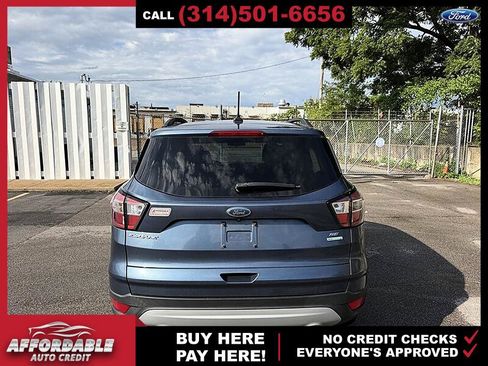 Used 2018 Ford Escape SE w/ SE Sync 3 Package FWD image 4