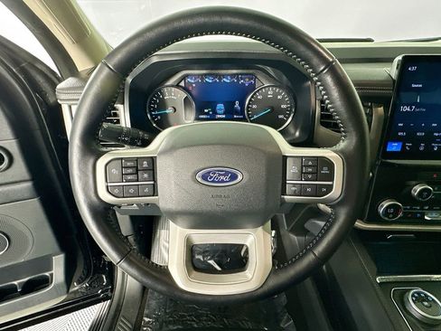 Used 2023 Ford Expedition XLT RWD image 11