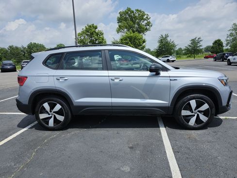 Used 2023 Volkswagen Taos S w/ Driver Assistance Package AWD/4WD image 17