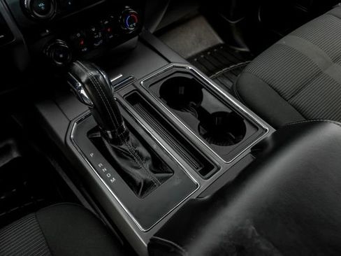 Used 2017 Ford F150 XLT w/ Equipment Group 302A Luxury image 24