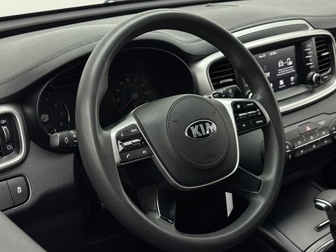 Used 2020 Kia Sorento AWD V6 image 8