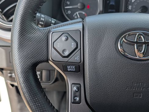 Used 2022 Toyota Tacoma TRD Pro AWD/4WD image 16