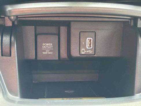 Used 2018 Honda Accord Touring image 38