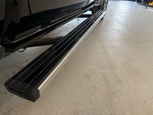 Used 2025 GMC Sierra 1500 Denali Ultimate image 32