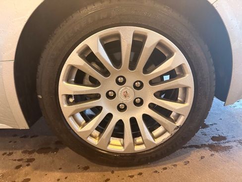 Used 2011 Cadillac CTS Coupe RWD image 9