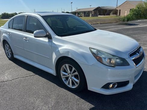 Used 2013 Subaru Legacy 2.5i Limited AWD/4WD image 3