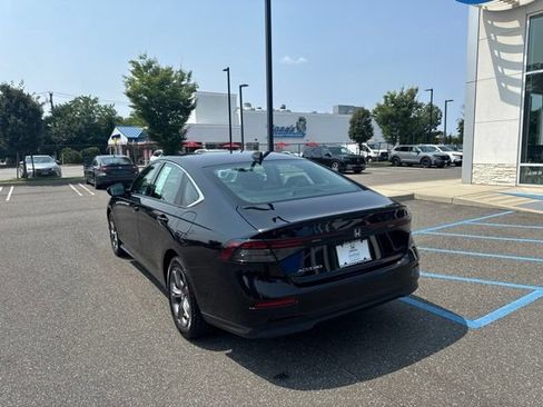 Certified 2023 Honda Accord EX image 6