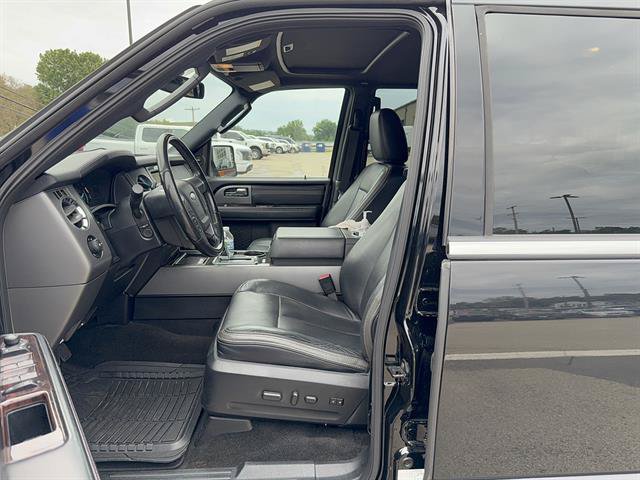 Used 2017 Ford Expedition Max Platinum AWD/4WD image 5