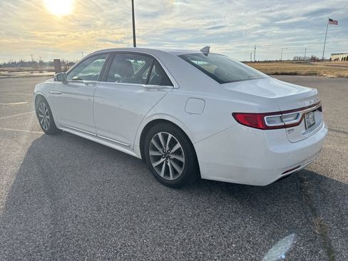 Used 2020 Lincoln Continental w/ Convenience Package image 4
