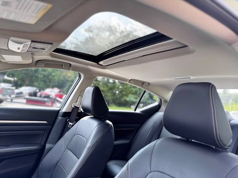 Used 2019 Nissan Altima 2.5 Platinum AWD/4WD image 11