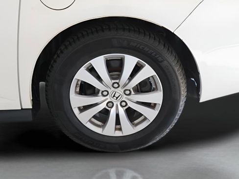 Used 2017 Honda Odyssey SE image 33