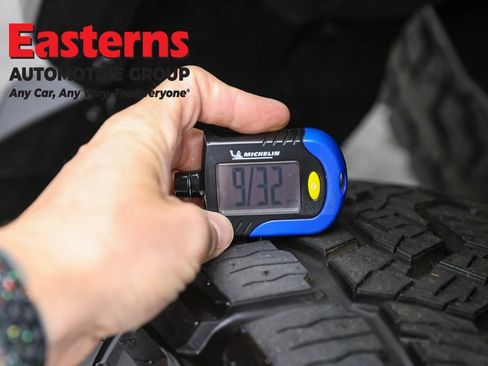 Used 2025 Toyota 4Runner Trailhunter AWD/4WD image 31