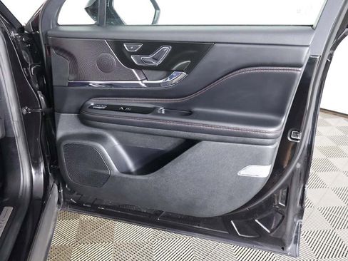 Used 2025 Lincoln Corsair Grand Touring w/ Equipment Group 301A image 27