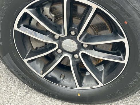 Used 2019 Dodge Grand Caravan GT FWD image 9