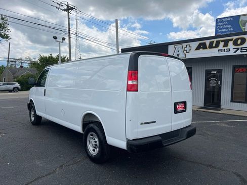 Used 2025 Chevrolet Express 2500 Extended w/ Driver Convenience Package RWD image 7