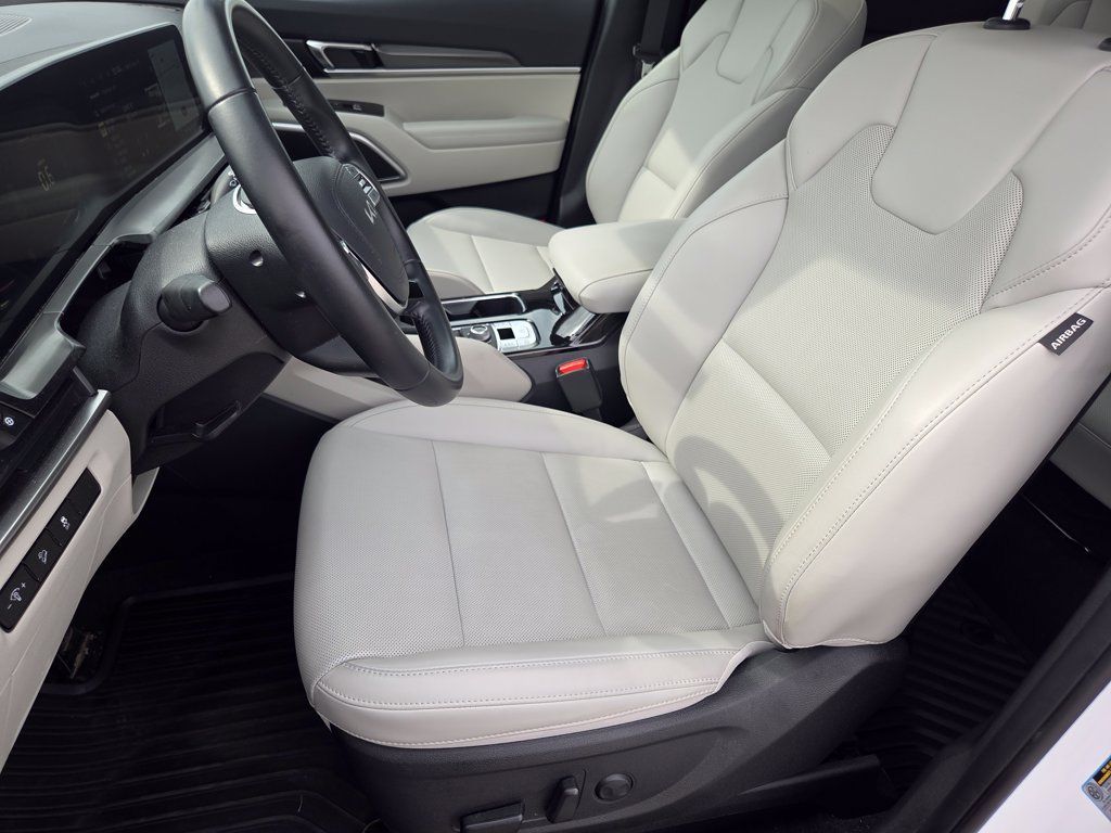 Used 2024 Kia Telluride S w/ S Sunroof Package AWD/4WD image 6