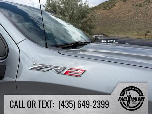 Used 2023 Chevrolet Silverado 1500 ZR2 w/ Technology Package AWD/4WD image 10