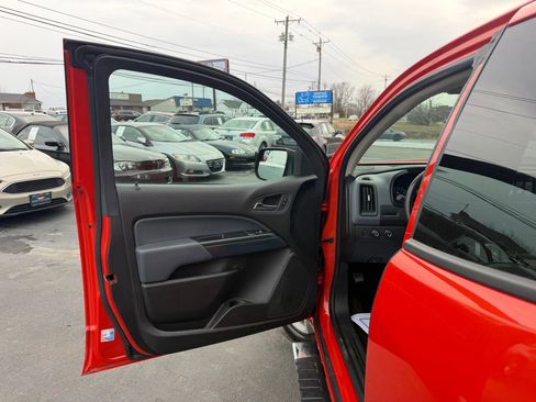 Used 2016 Chevrolet Colorado Z71 image 30