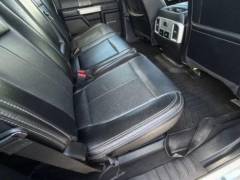 Used 2020 Ford F250 Lariat w/ Lariat Value Package AWD/4WD image 61