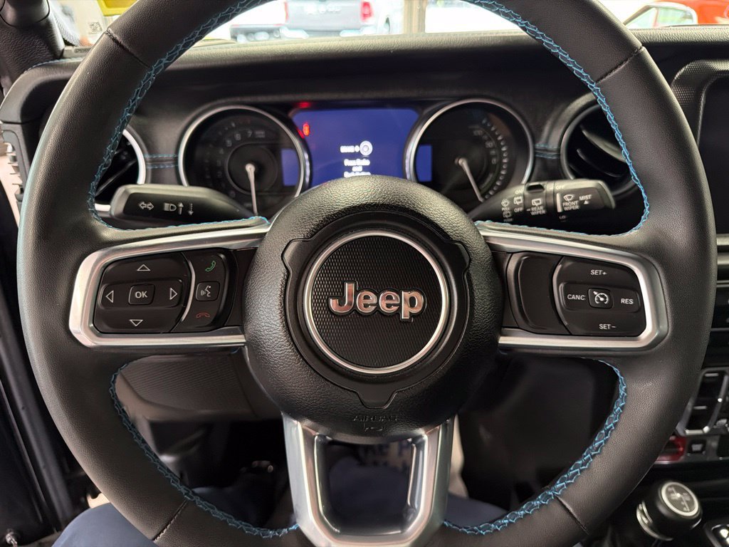 Used 2023 Jeep Wrangler Unlimited Rubicon 4xe w/ Cold Weather Group AWD/4WD image 7