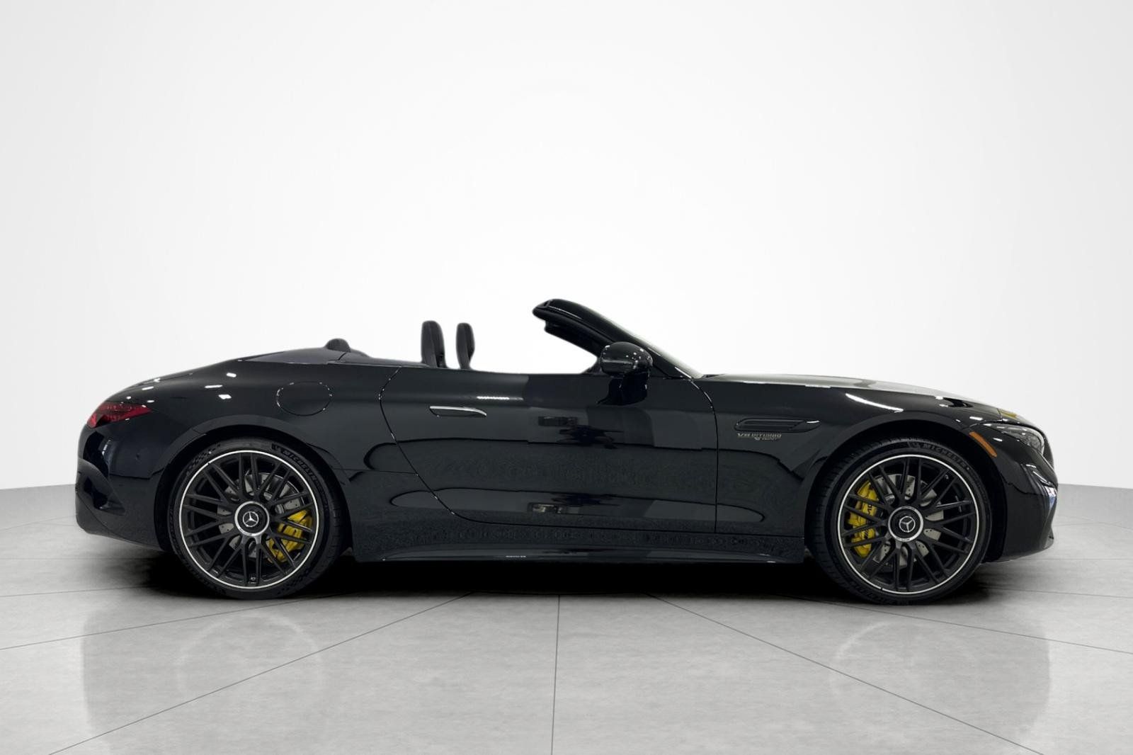 New 2025 Mercedes-Benz SL 63 AMG 4MATIC image 6