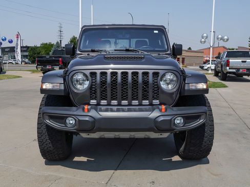 Used 2023 Jeep Gladiator Mojave w/ Trailer Tow Package AWD/4WD image 3