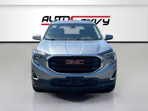 Used 2018 GMC Terrain SLE w/ Driver Convenience Package FWD image 2