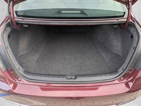 Used 2017 Honda Accord Sport image 6