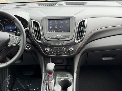Used 2024 Chevrolet Equinox RS AWD/4WD image 13
