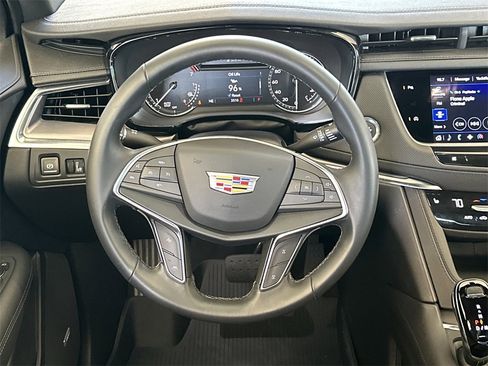New 2025 Cadillac XT5 Luxury w/ LPO, Floor Liner Package image 15