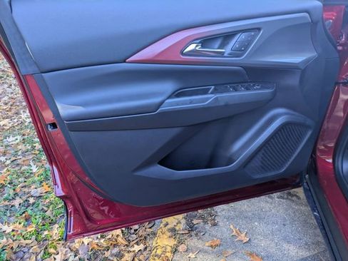 New 2026 Chevrolet Equinox EV RS image 8