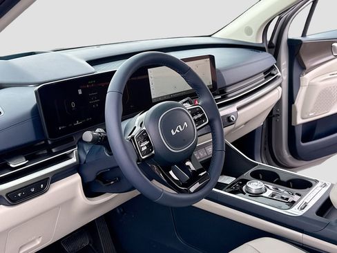 New 2026 Kia Carnival SX Prestige FWD image 4