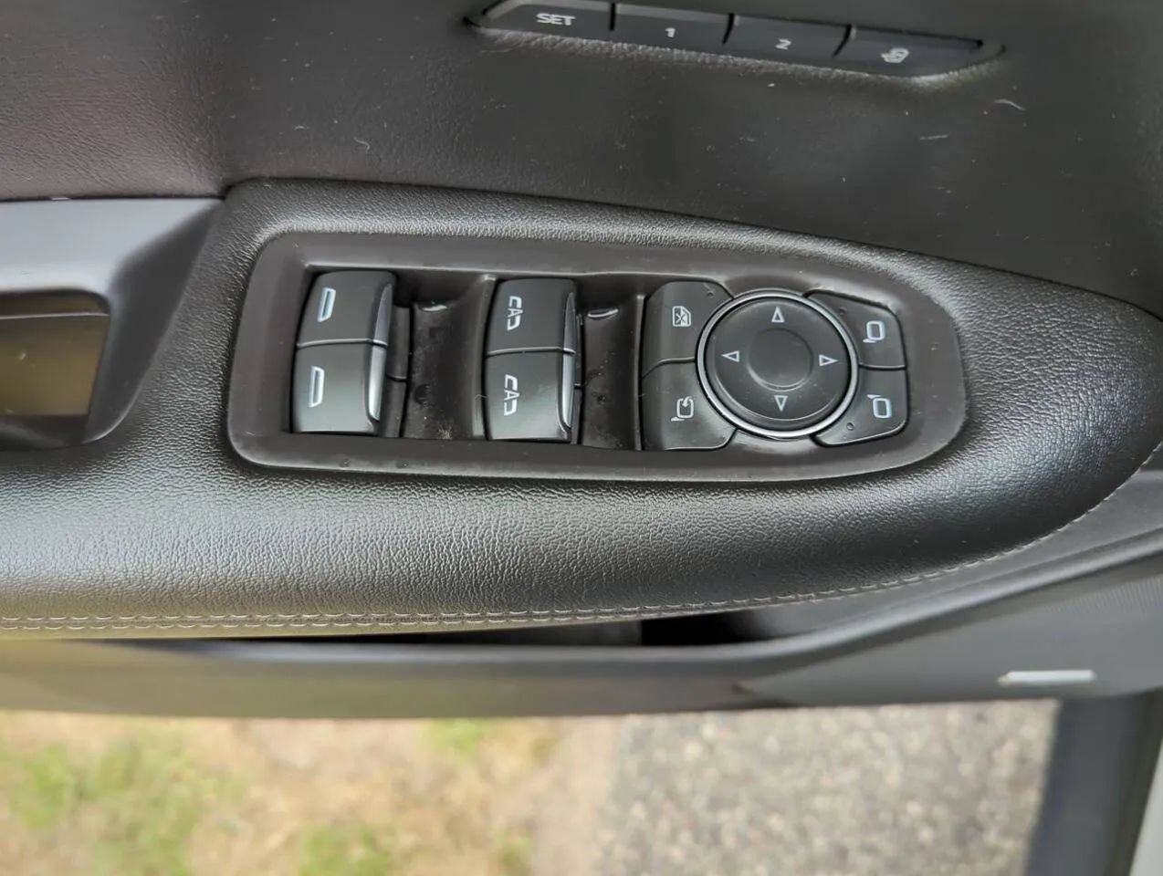 Used 2020 Cadillac XT5 Premium Luxury w/ LPO, Floor Liner Package FWD image 12