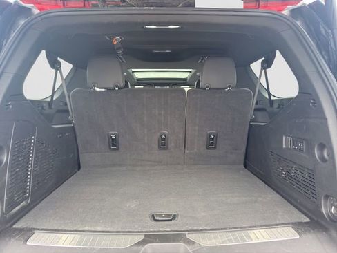 Used 2025 Chevrolet Suburban High Country w/ Sun And Tow Package AWD/4WD image 19