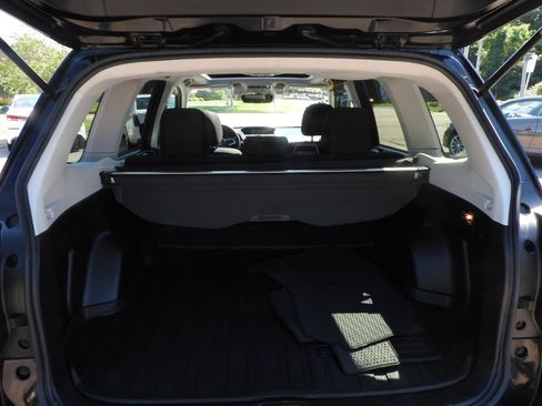 Used 2018 Subaru Forester 2.5i Premium AWD/4WD image 10