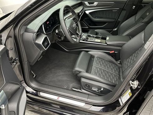 Used 2024 Audi RS 6 performance image 11