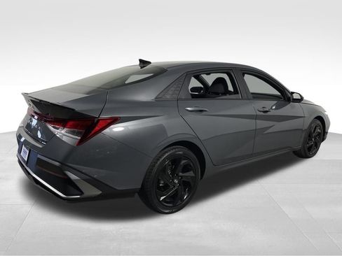 New 2026 Hyundai Elantra Sport image 5