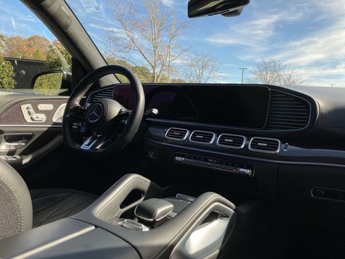 Used 2024 Mercedes-Benz GLS 63 AMG 4MATIC image 6