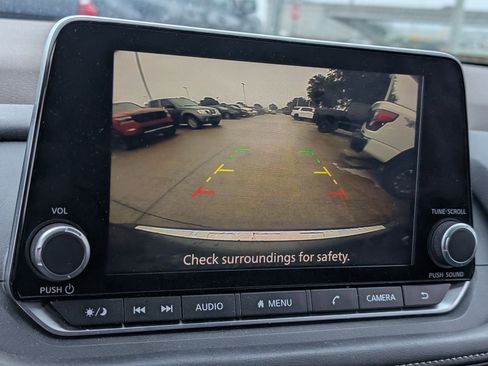 Used 2023 Nissan Rogue SV w/ SV Premium B Package image 14