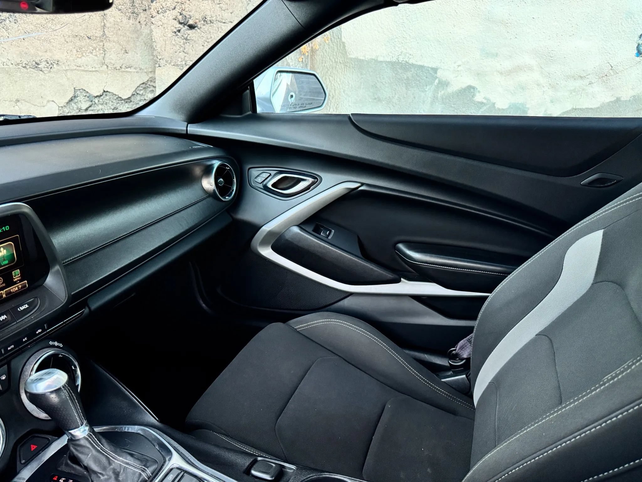 Used 2017 Chevrolet Camaro SS RWD image 16