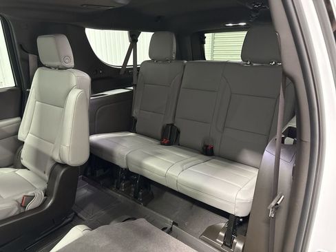 New 2026 Chevrolet Suburban Z71 w/ Z71 Off-Road Package AWD/4WD image 26