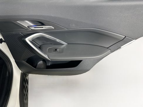 Used 2025 BMW X2 xDrive28i image 30