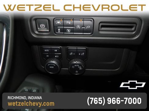 Certified 2022 Chevrolet Suburban RST w/ Luxury Package AWD/4WD image 40