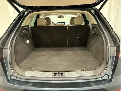 Used 2022 Lincoln Nautilus Reserve w/ Luxury Package image 23