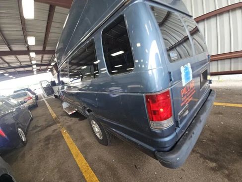 Used 2014 Ford E-350 and Econoline 350 Extended Super Duty w/ Power Group RWD image 2